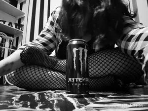 BuyMeACoffee profile picture for @paranoid