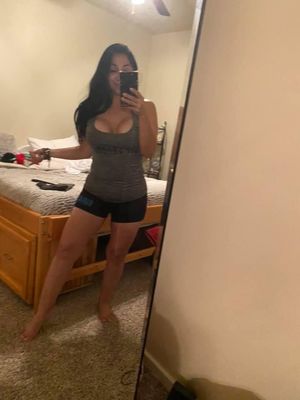 hotshotqueen12