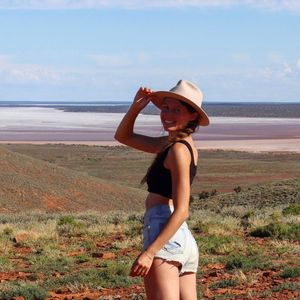 lauramaywaddell