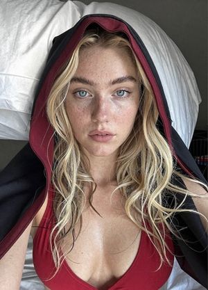 naughtyblondmia