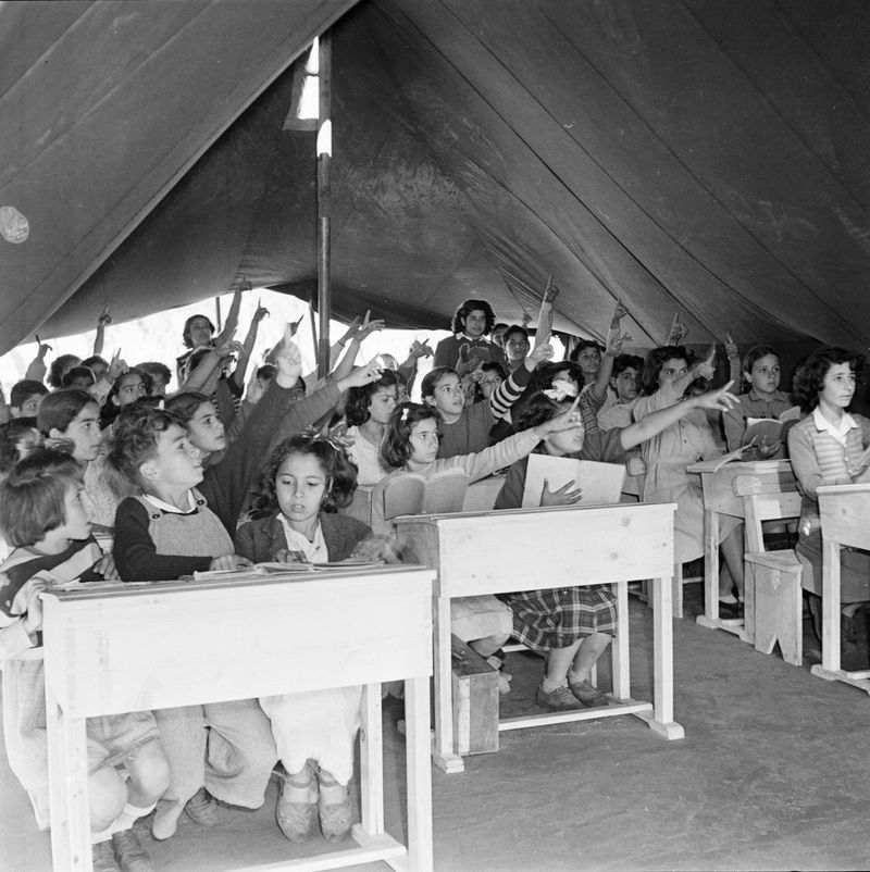 Closing a Palestinian school in Lebanon