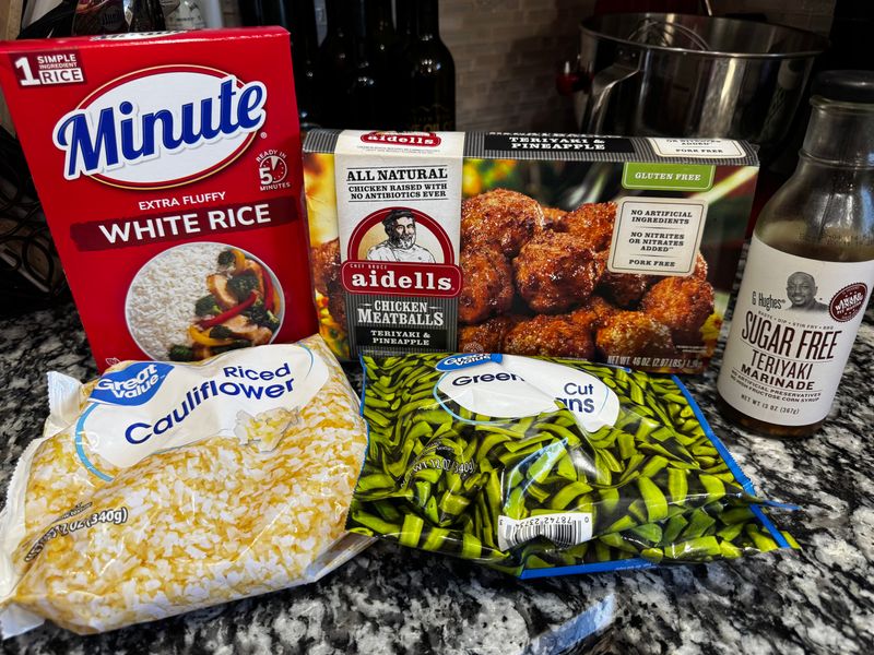 Meatballs Rice & Green Beans