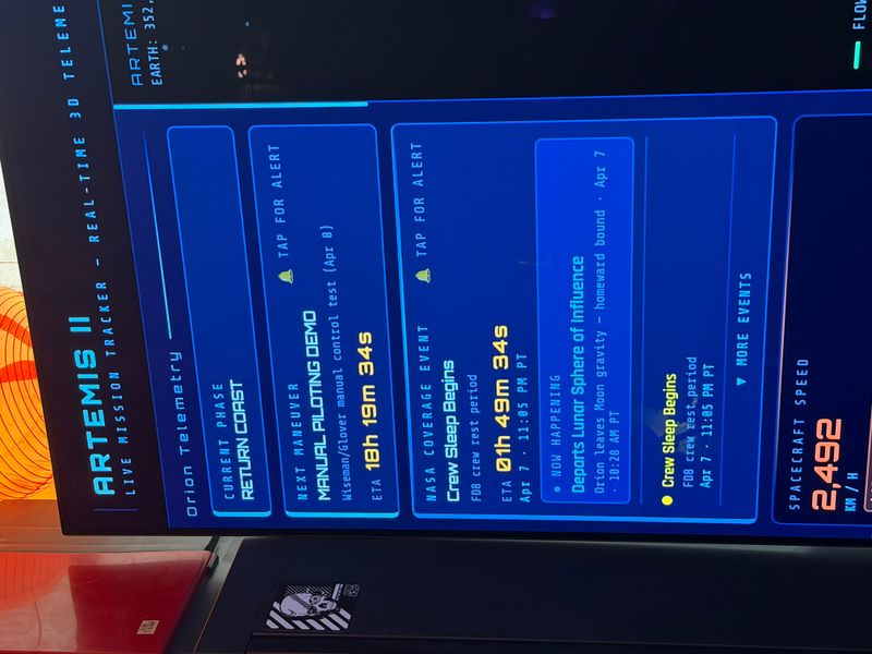 ARTEMIS II LIVE MISSION TRACKER DASHBOARD