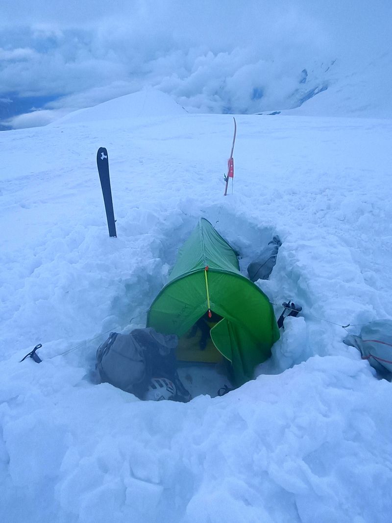 Lenin Peak: la spedizione entra nel vivo