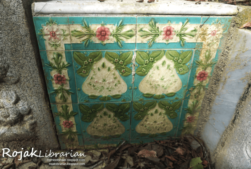 Beautiful Decorative Tiles of Bukit Brown