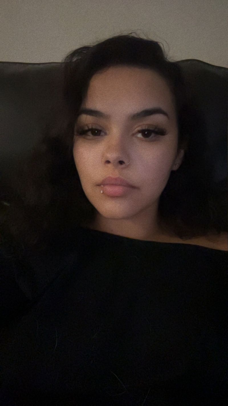 Wanted to share my face here 😘 hope everyone is having a great day xx