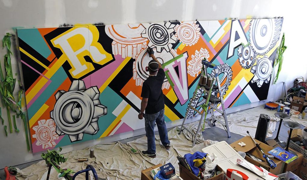 Extras Hamilton Glass