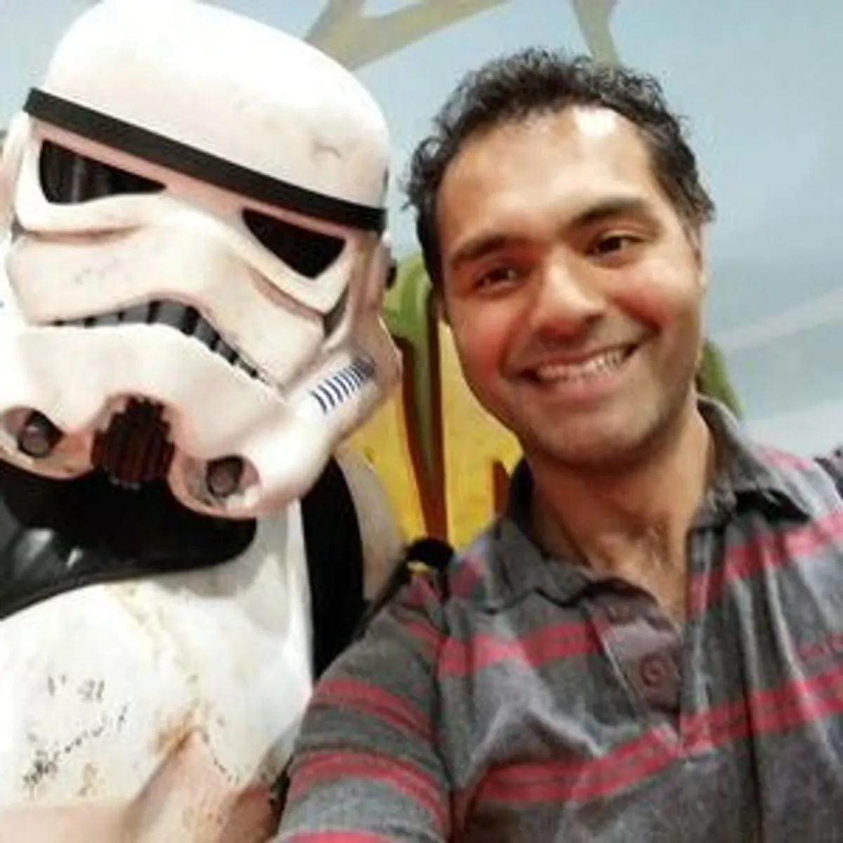 extras-farhan-qureshi