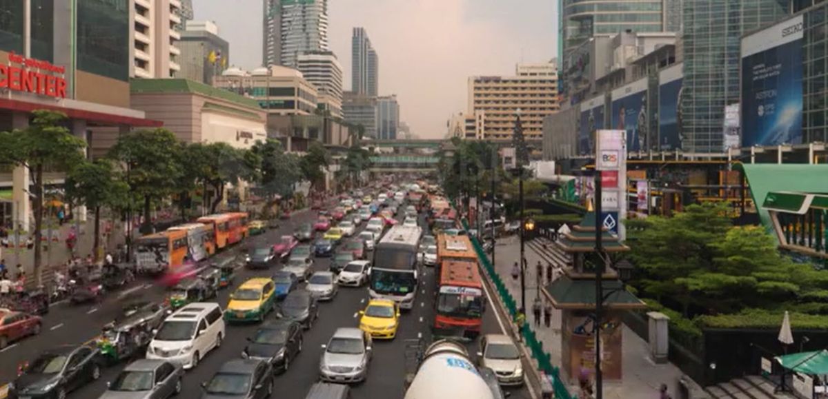 Questions about living in Thailand as a Professional?