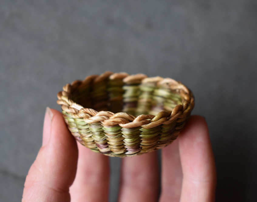 How To Make a Twined Basket (With Step-By-Step Instructions)