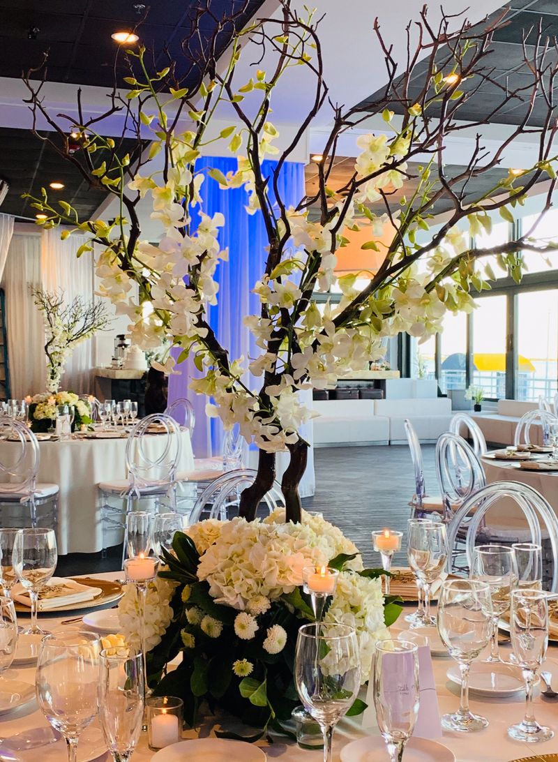 Elite's Flowers Centerpieces