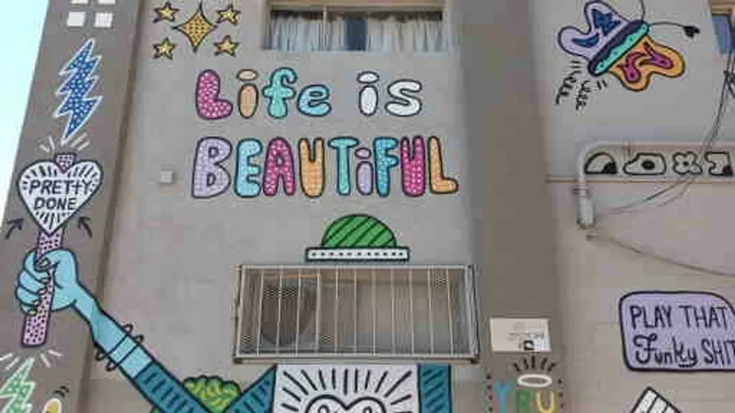 Sin City Life — Chris Campbell