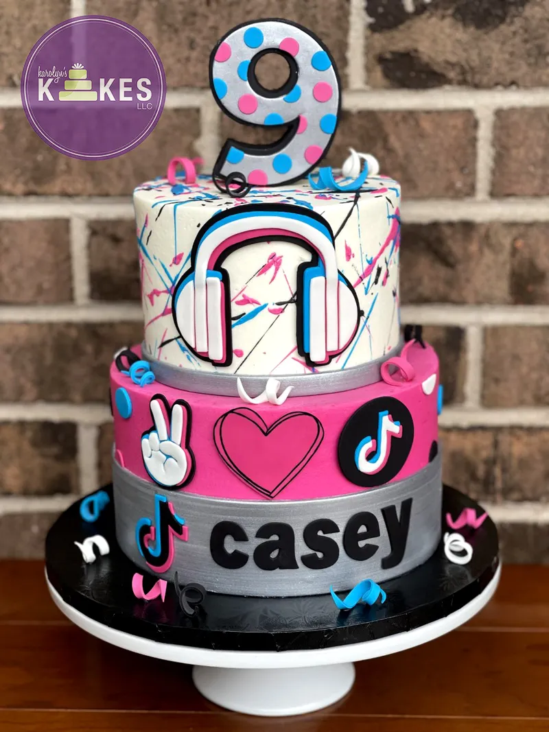 Karolyn's Kake Academy is Helping you elevate your cakes to the next ...