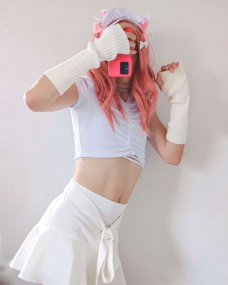 Do you like pink and white?