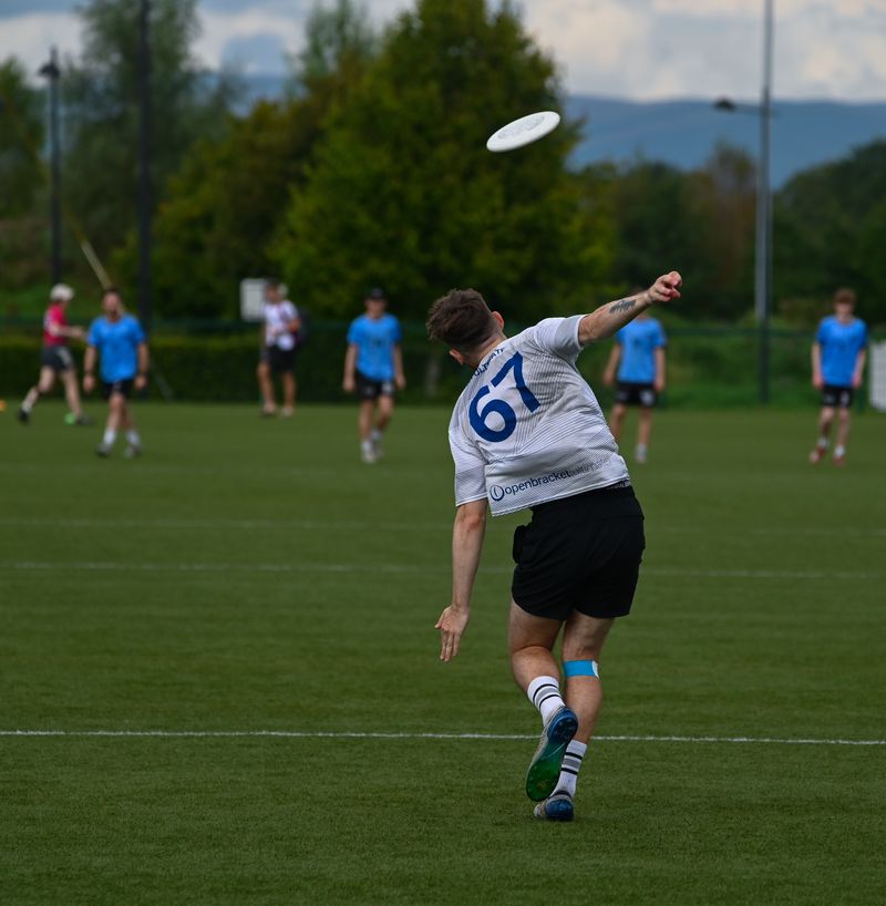 Ultimate frisbee