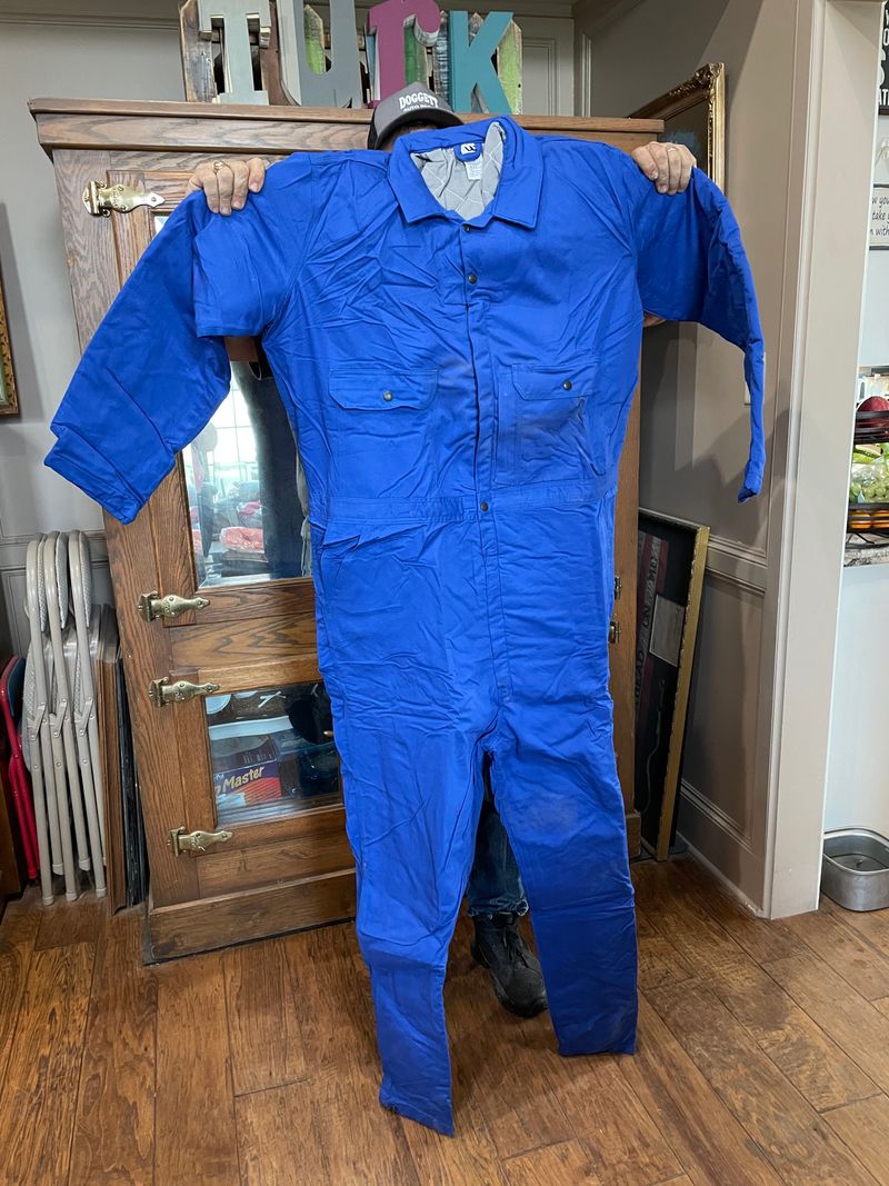 Fundraiser: Extreme Cold Coveralls for Ukrainian First Responders