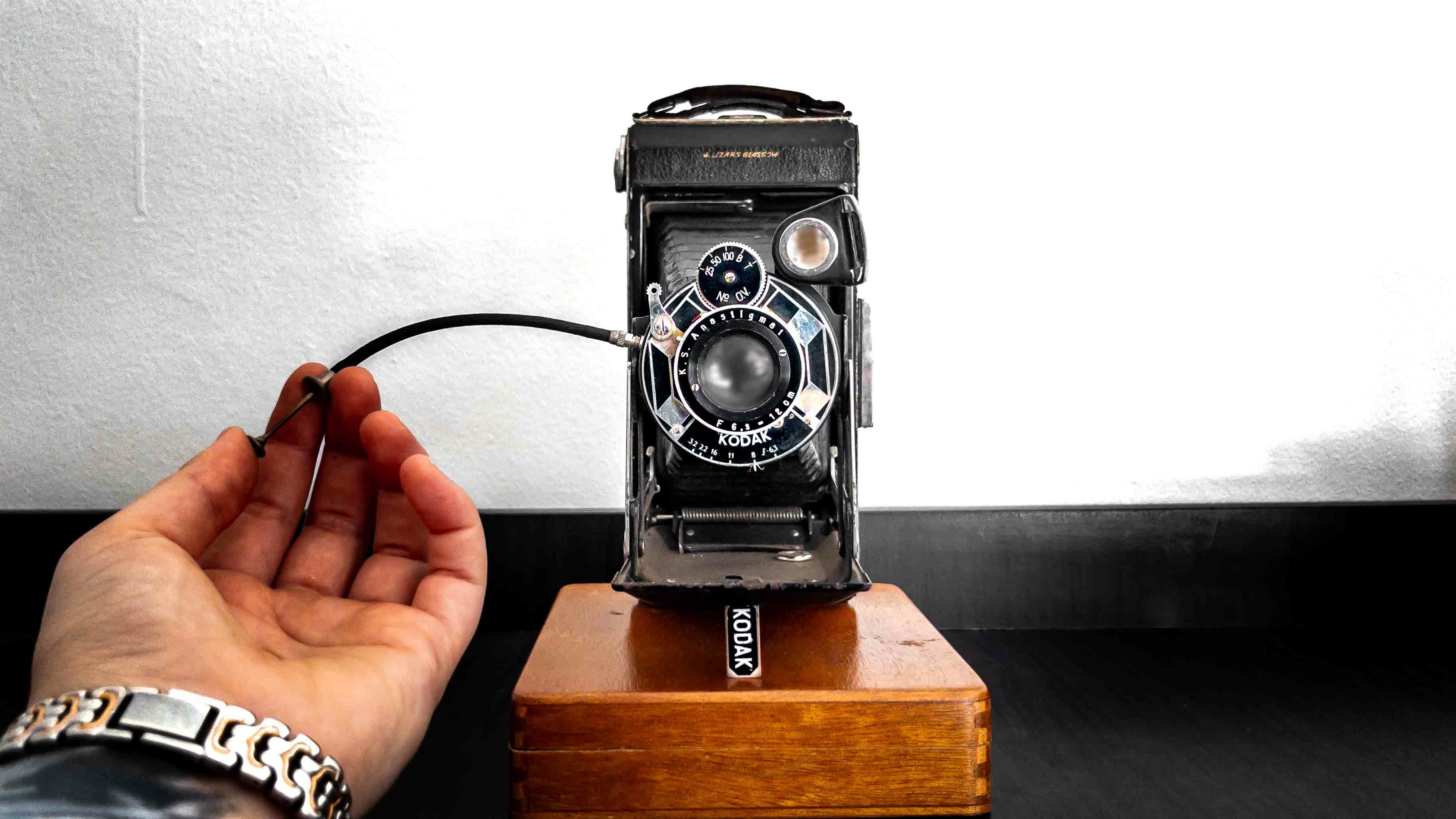 Kodak Six-16 Mod. C - An Art Deco Folding Camera Built to Last