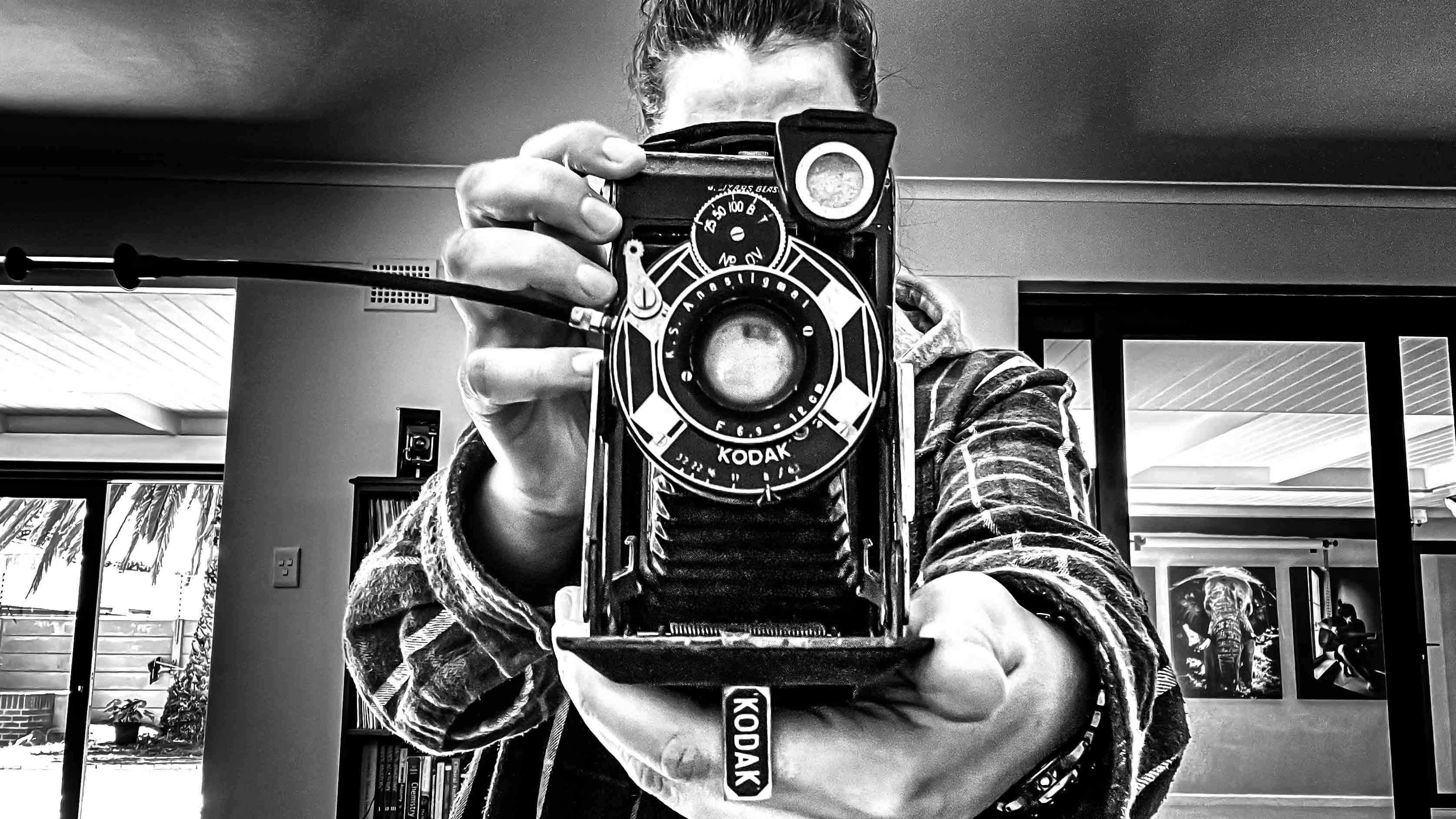 Kodak Six-16 Mod. C - An Art Deco Folding Camera Built to Last