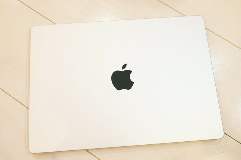 Bought Apple MacBook Pro M3