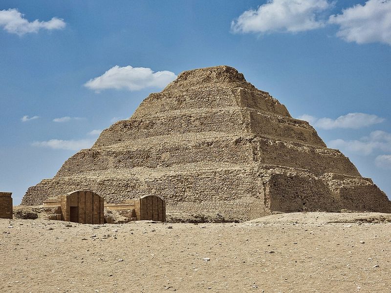 Hydraulics and the Step Pyramid of Djoser (Saqqara)