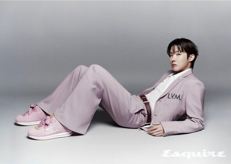 Історії, залишені j-hope одразу після камбеку BTS