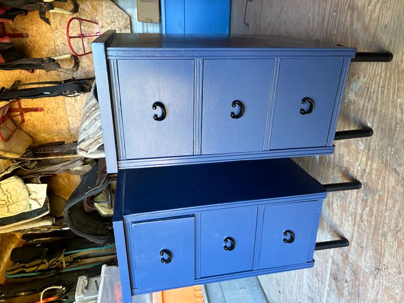 My most recent furniture flip☺️
