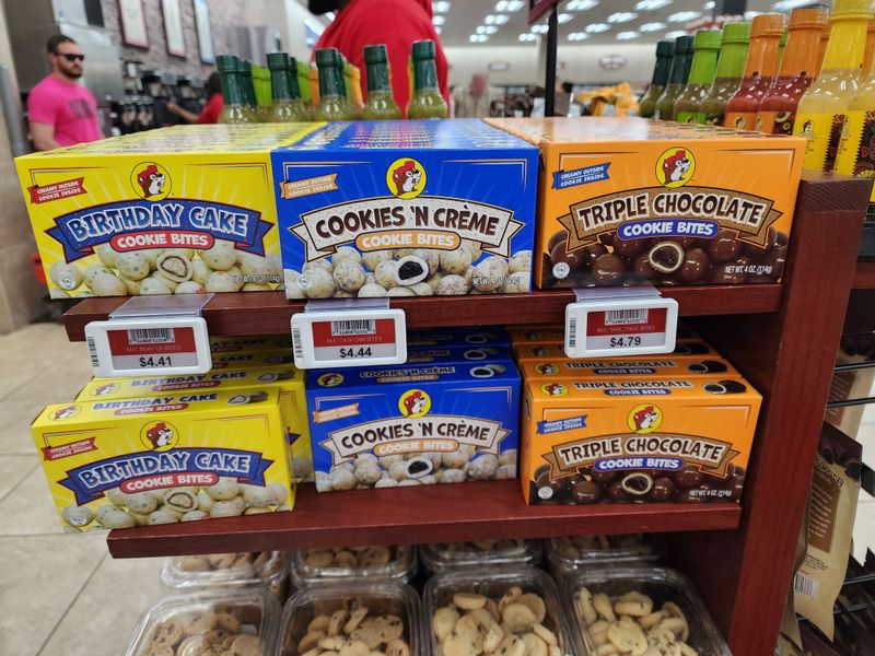 🤠 Snackin’ Buckaroo Review: Buc-ee’s Cookie Bites