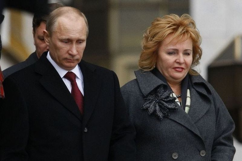 Putin’s Ex Lends at Rates up to 364% to War-Ravaged Russians