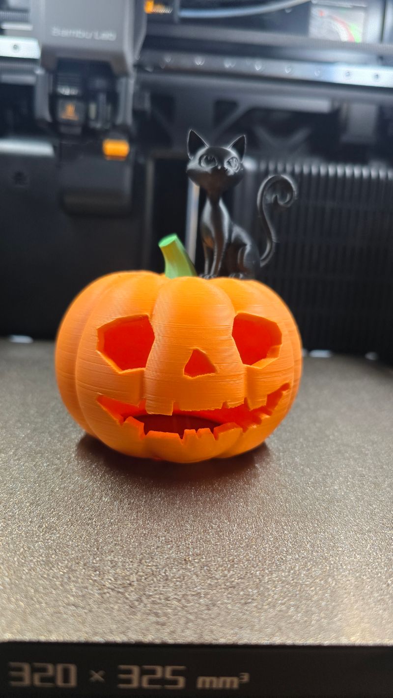 Hallow's Eve Cat Tea Light Pumpkin with Glow Eyes