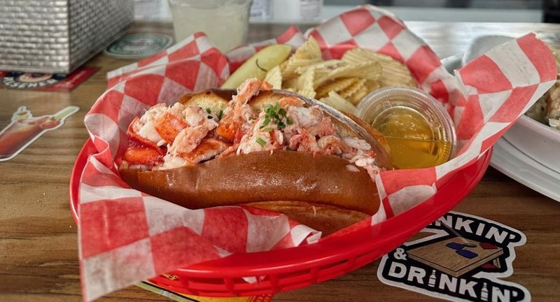 Fresh Lobster Roll