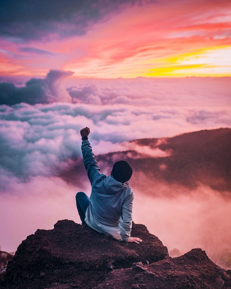 The Law of Attraction, Brain Waves, Affirmations, & Subliminal Sounds for Personal Growth⚡