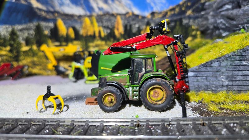 New EPSILON Q180Z 1:87 – Early Access!  Painted🚧🌲