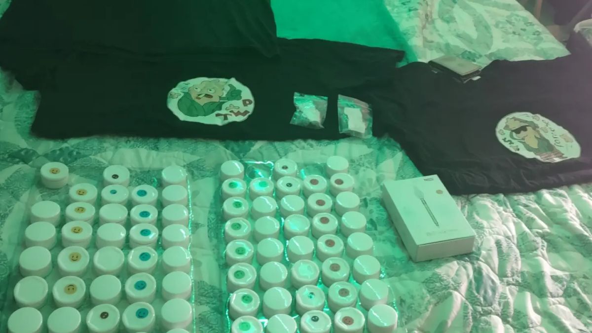 Lv 1 merch pack