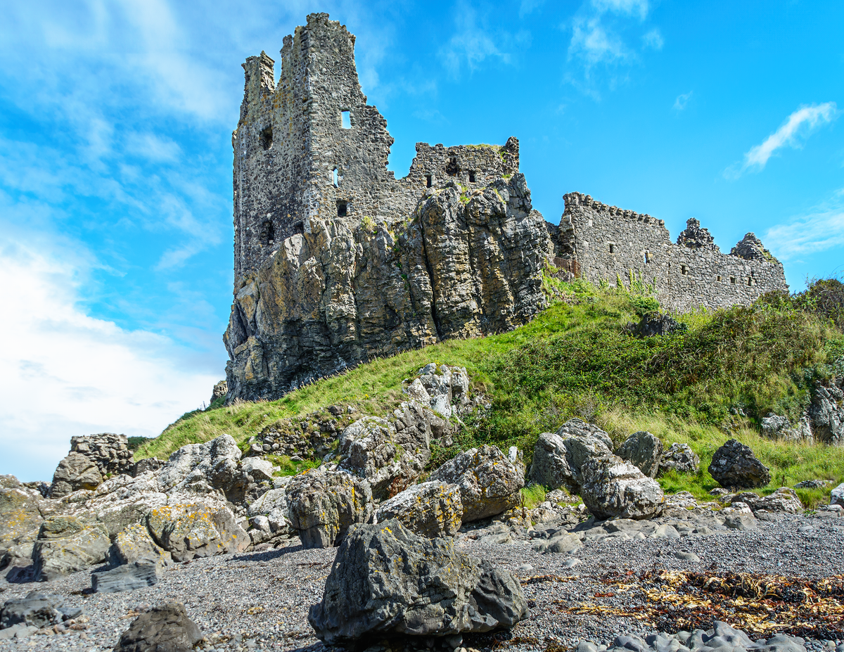 Download this  11"x 8.5"stunning image Dunure Castle.