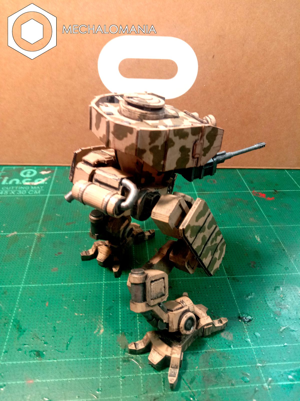 Schreitpanzer IV Version 8 Action Figure