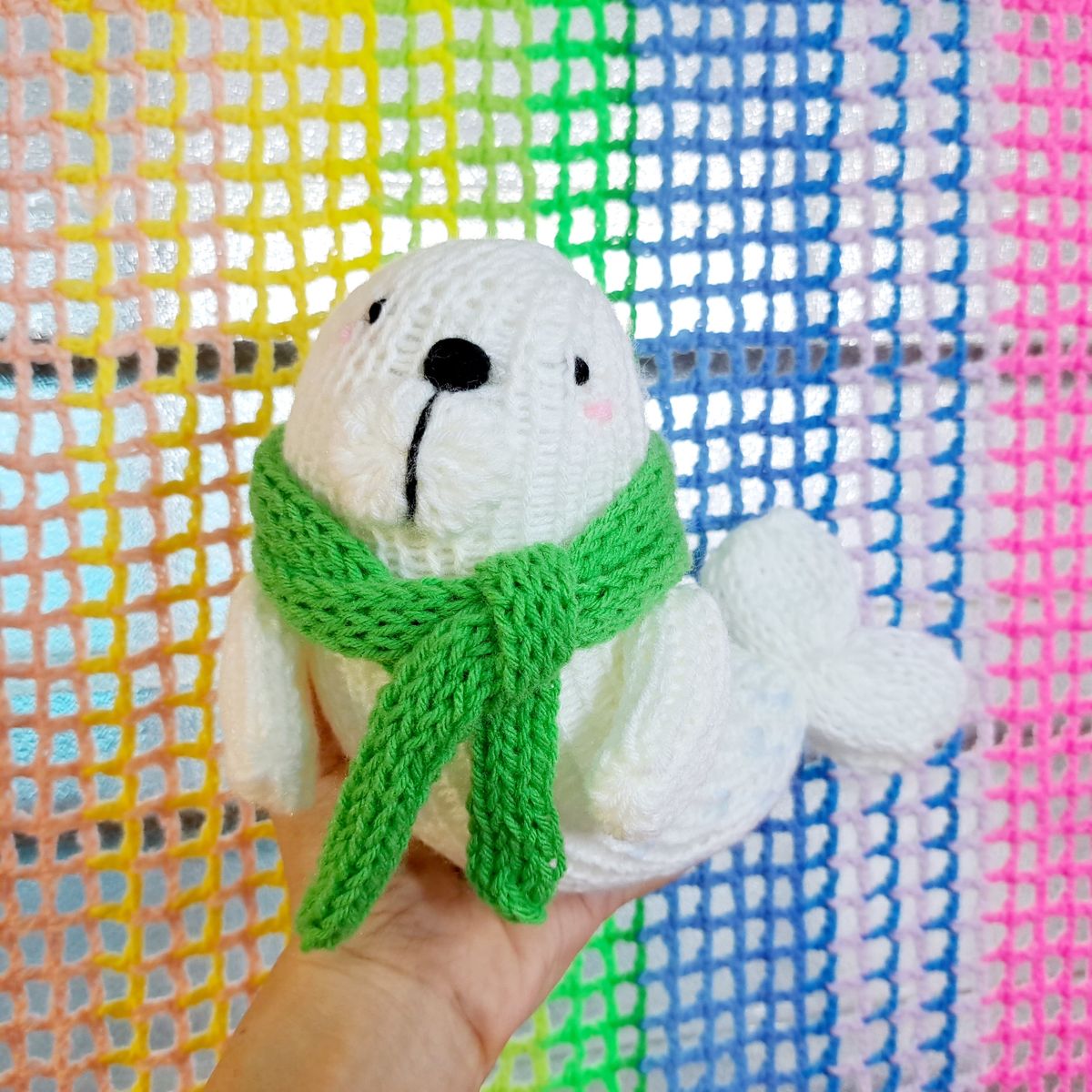 Sammy Snow Seal Plushie For Circular Knitting Machine