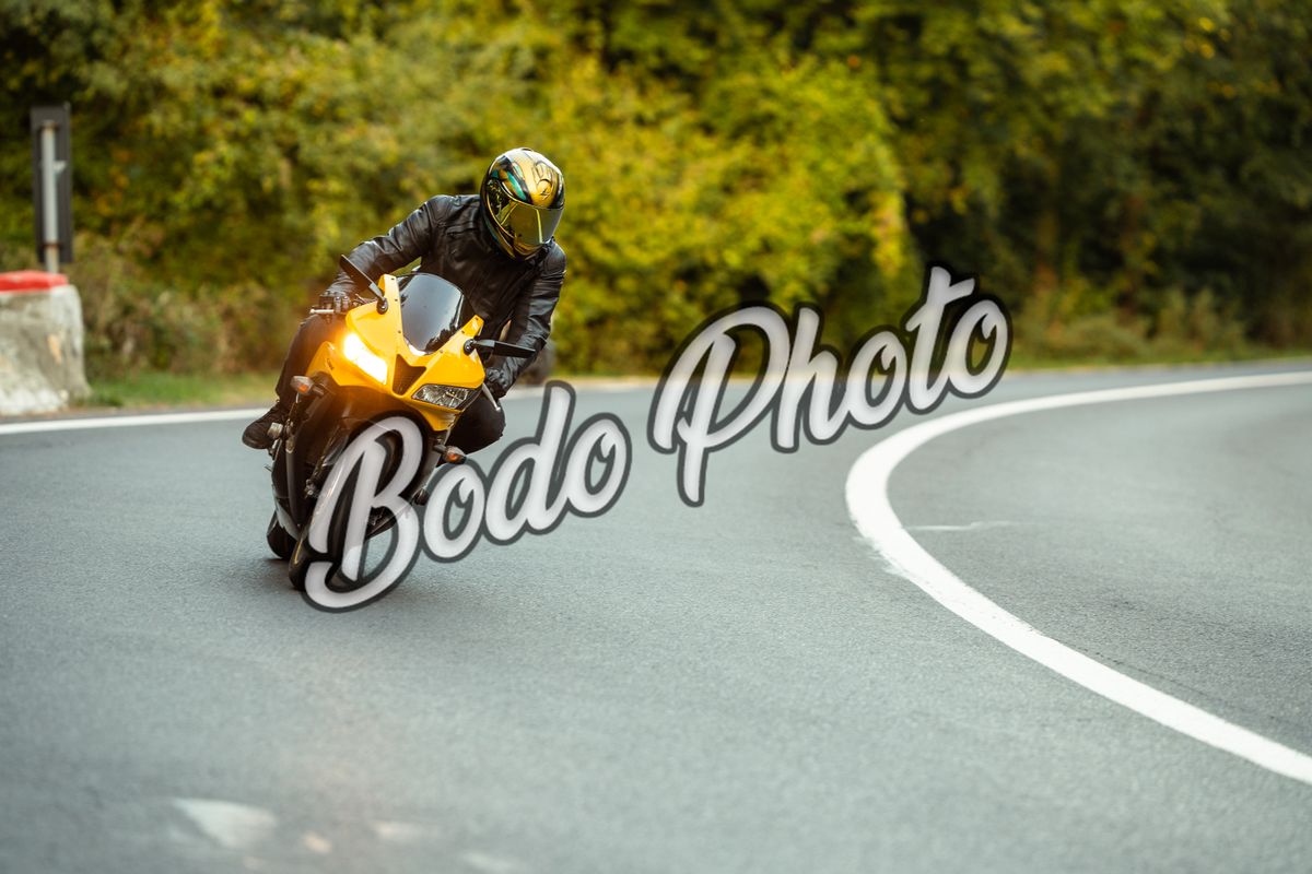 Download Photo ( 3 Octombrie )