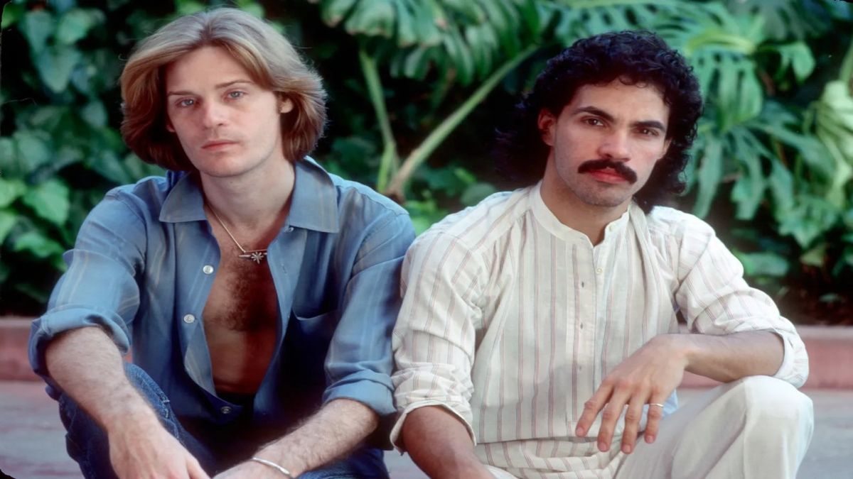 Hall And Oates - You Make My Dreams (Come True)