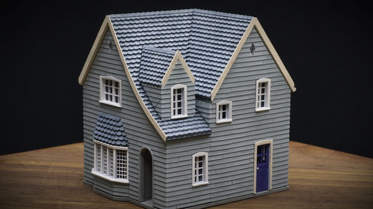 HO Scale European Suburban Home No. 1