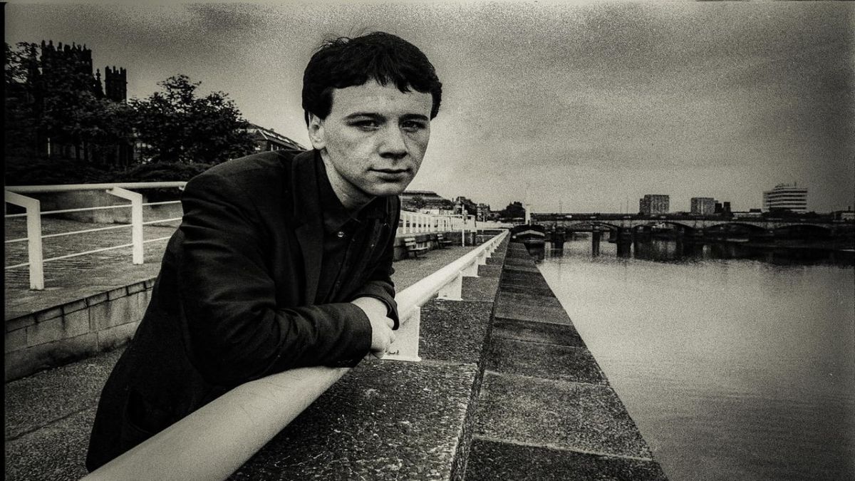 Simple Minds - Waterfront
