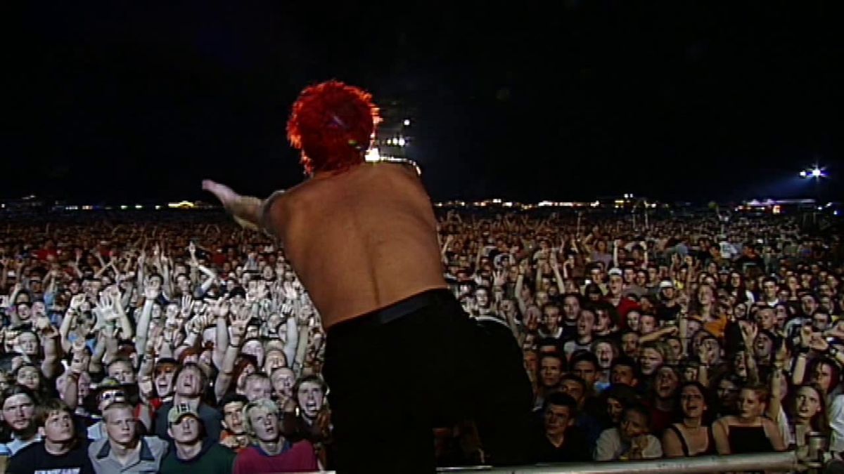 Stone Temple Pilots - Trippin' on a Hole in a Paper Heart