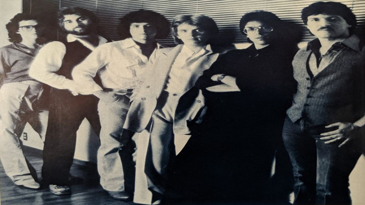 Toto - I'll Supply The Love