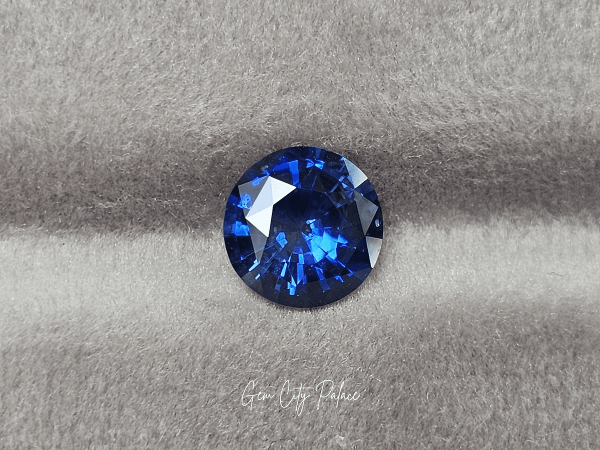 Natural Royal Blue Sapphire [BS010]