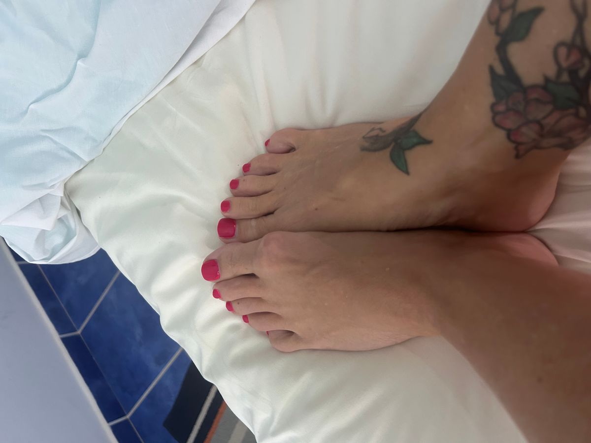 Toes Heels Soles