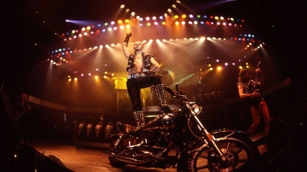 Judas Priest - Night Comes Down