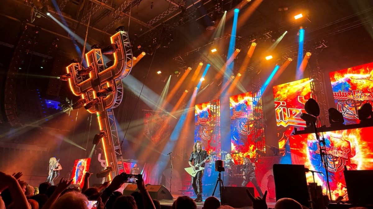 Judas Priest - Rapid Fire (Live)
