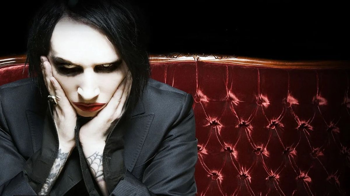 Marilyn Manson - Get Your Gunn