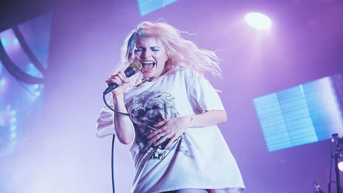 Paramore - Idle Worship