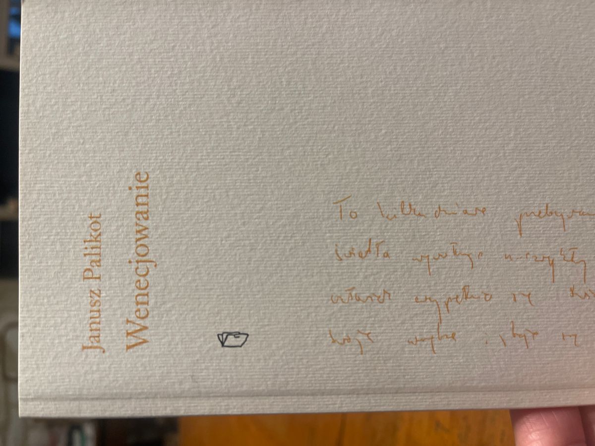 Wenecjowanie. Książka z autografem o licznych podróżach do Wenecji