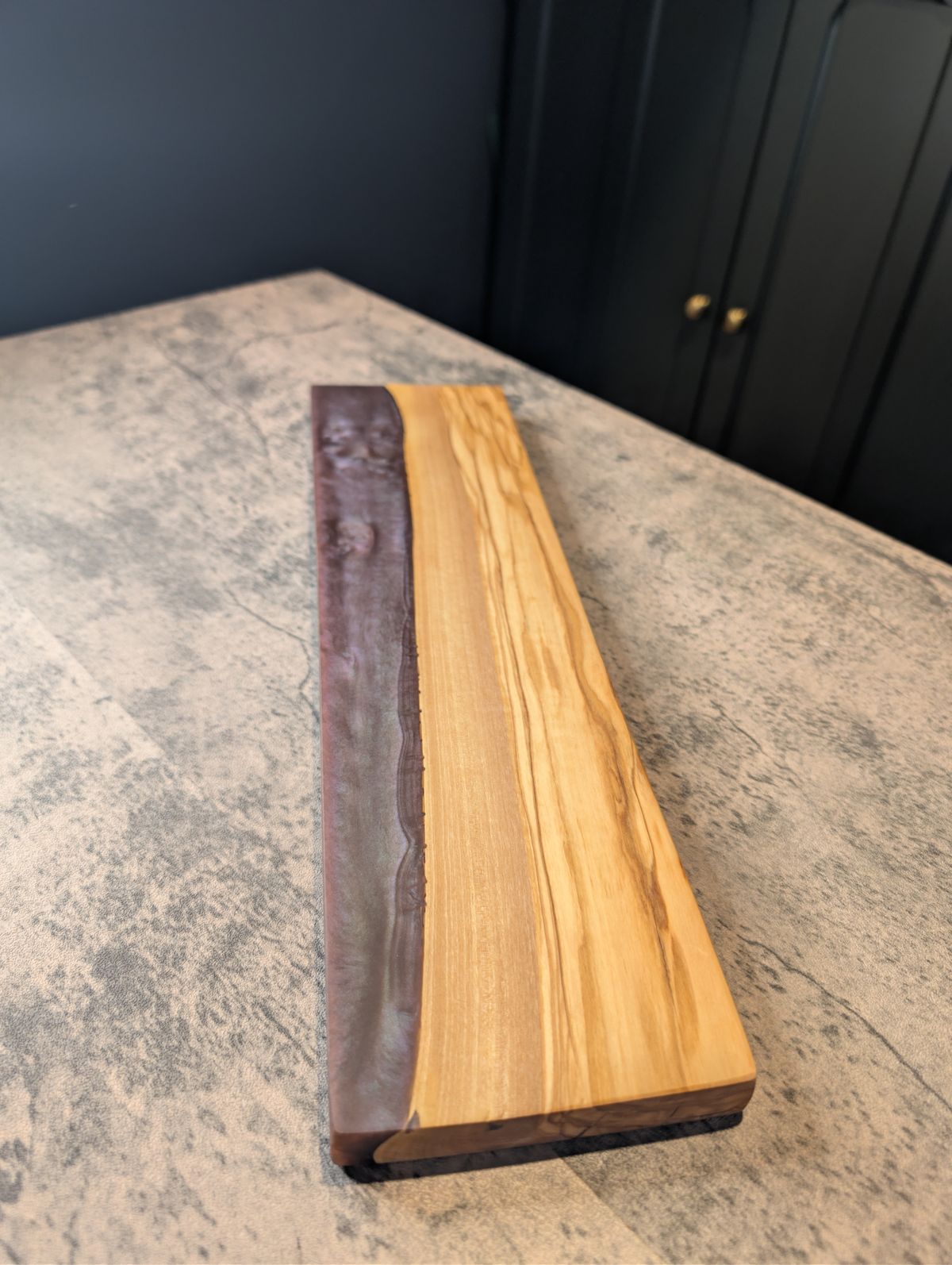 Slimline | Olive Board | Colour-Changing Resin Board